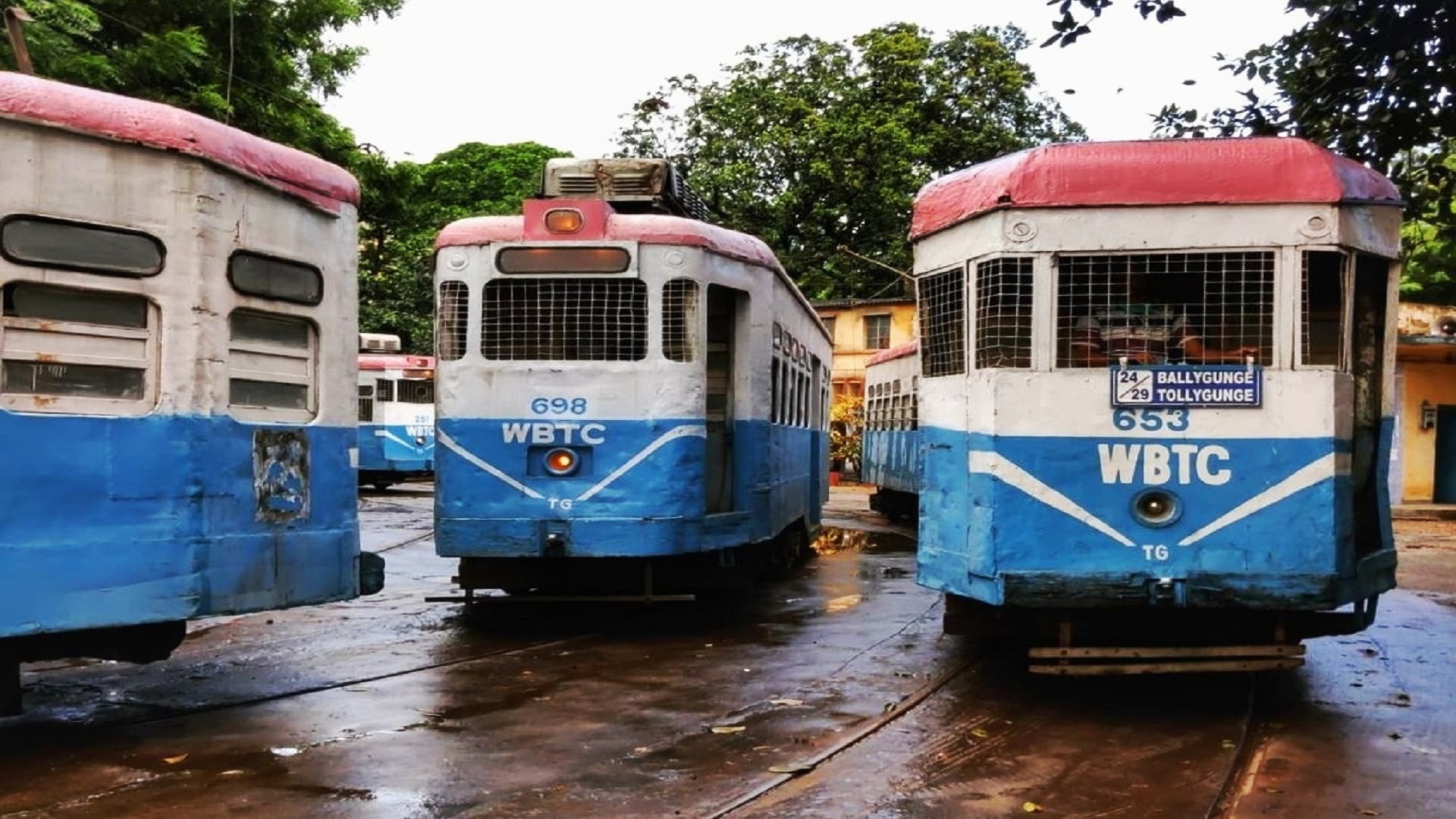 মৃত্যুপথযাত্রী ট্রাম, ১৪৯ বছর বাঙালির ওঠাপড়া ভাঙাগড়ার সাক্ষী যে যান