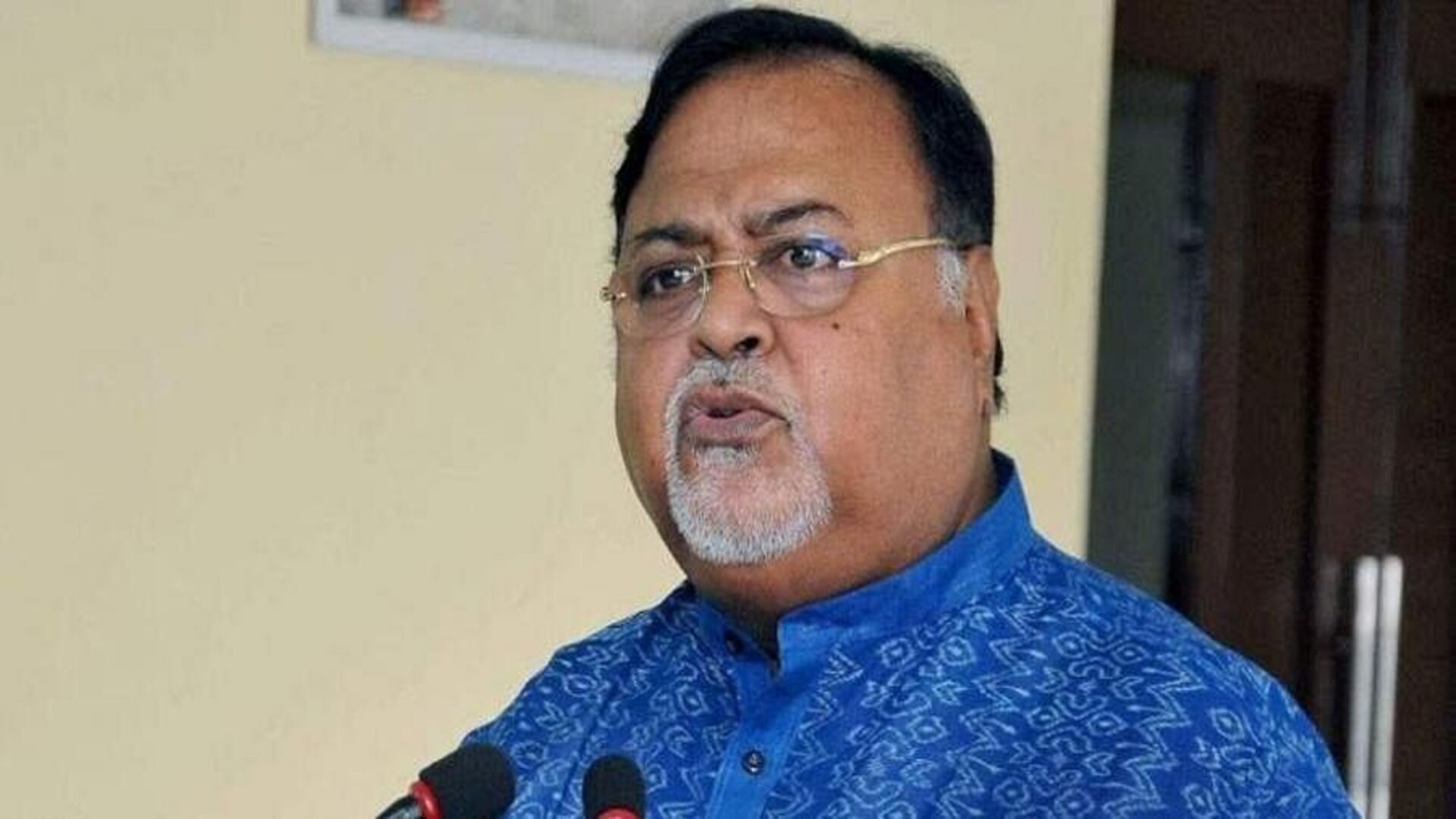 দূরত্ব রাখছেন মমতাও? মুকুলের মতো বিস্মৃত হয়ে যাবেন পার্থ?