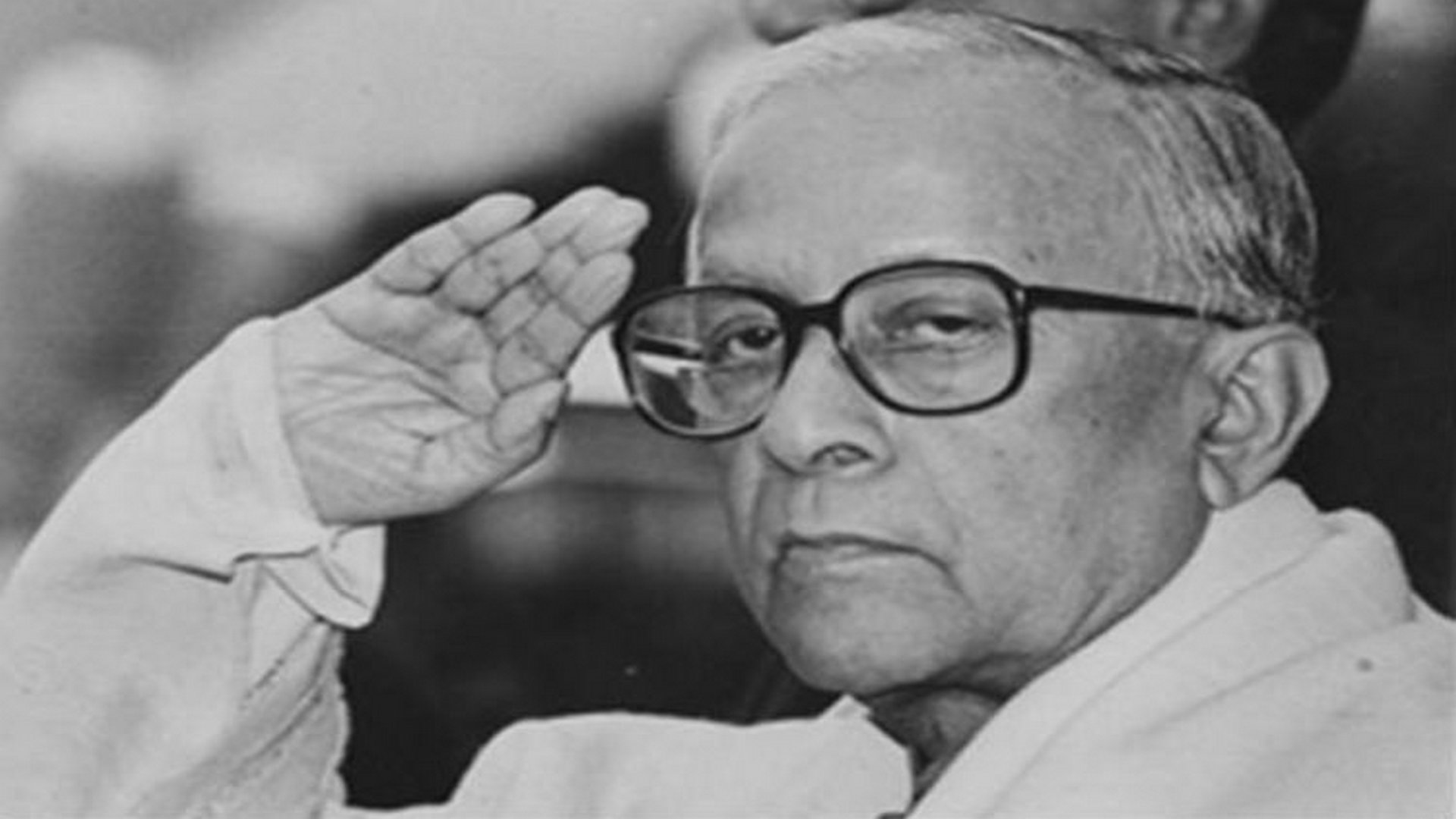 প্রথম মোবাইলে কথা বলেন জ্যোতি বসু! স্বপ্ন ছিল, কলকাতা হবে 'নেটওয়ার্ক সিটি'
