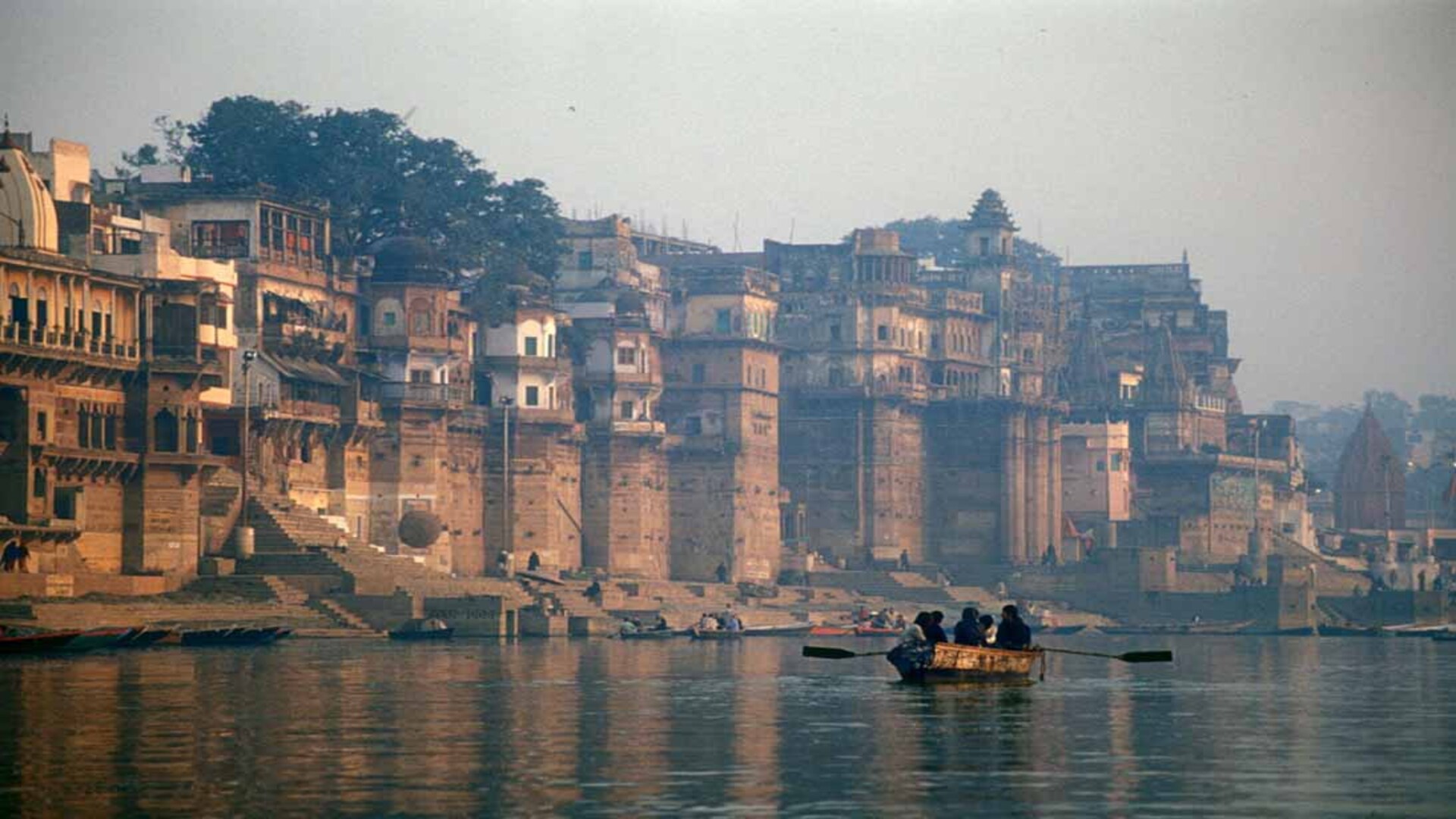 শুকিয়ে কাঠ পৃথিবীর বহু নদী, গঙ্গার বিপদ ঠিক কতটা
