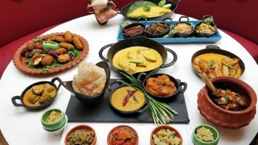 অক্ষয় হোক পুজোর রান্নার ঐতিহ্য! যে ষোলোআনা বাঙালি খাবারগুলি অবশ্যই খাবেন...