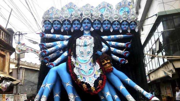দশ মাথা, দশ পা! বিপ্লবীদের হাতে পূজিত হতেন মালদহের মহাকালী