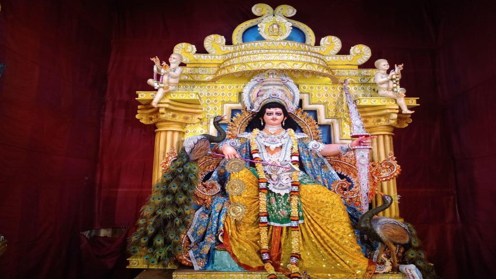 নিষিদ্ধপল্লিতেও হয় কার্তিক পুজো! সন্তান পাওয়ার কিংবদন্তির আড়ালে যে সত্য