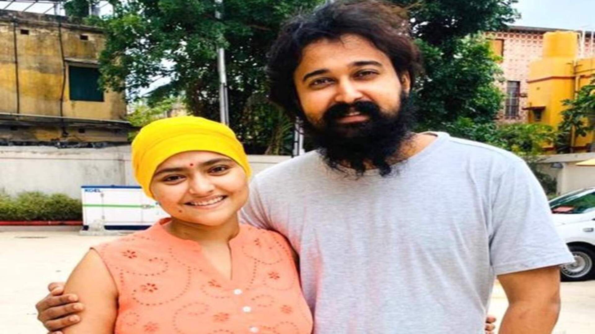 কেন ঐন্দ্রিলাকে নিয়ে সমস্ত ফেসবুক পোস্ট মুছে দিলেন সব্যসাচী? বাড়ছে জল্পনা