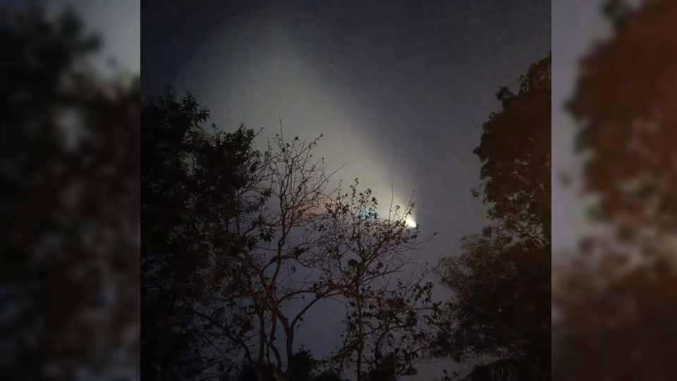 বিকেলের আকাশে এলিয়েন থেকে বিদেশি মিসাইল, 'বঙ্কুবাবুর বন্ধু'র জন্য হাপিত্যেশ করে রইল বাংলা