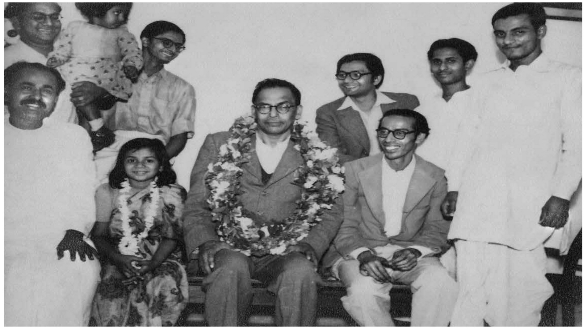নেই লেখা ছাপানোর বা গবেষণার টাকা, বৈষম্যের লড়াইয়ে তাও ময়দান ছাড়েননি মেঘনাদ সাহা