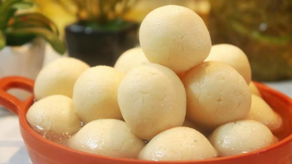 রসগোল্লার আগে কেন লেখা হয় ‘স্পঞ্জ’ শব্দটি? কারণ জানলে চমকে যাবেন আপনিও