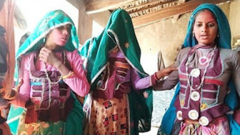 মেলায় সঙ্গী খুঁজে বিয়ের আগেই সহবাস, গর্ভধারণ! আজও ভারতের এই জায়গায় রীতি এটাই
