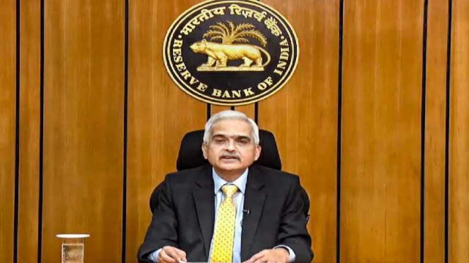 বাজেট প্রকাশের পর ফের বাড়ল রেপো রেট, কোন বাধা আসতে চলেছে সম্পতি ক্রয়ের পথে?