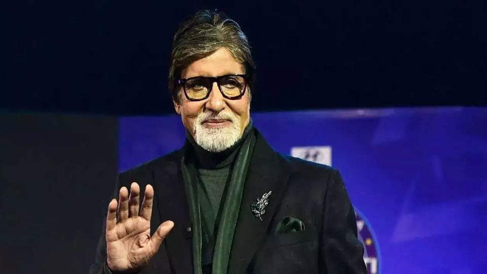 'কুলি'র পর ফের শুটিংয়ে গুরুতর আঘাত, রক্তাক্ত পাঁজর, কতটা সংকটে অমিতাভ বচ্চন?