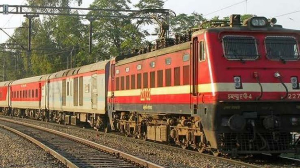 শতাব্দী, দুরন্ত, রাজধানী, কেন এমন আলাদা আলাদা নাম ভারতীয় রেলের বিভিন্ন ট্রেনের?