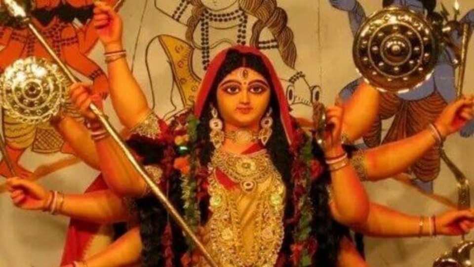 ‘বাসন্তী’ই আসলে বাংলার আদি দুর্গা, জানেন কোন ইতিহাস লুকিয়ে আছে এই পুজোর নেপথ্যে?