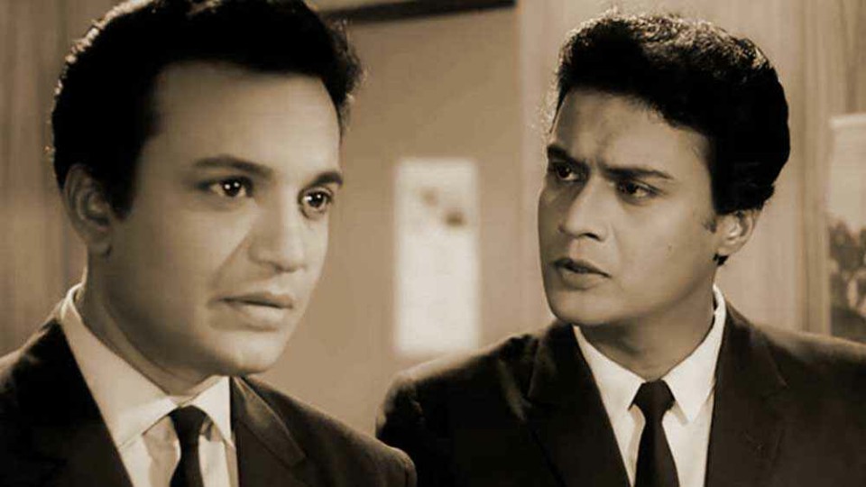 আনা হয় সাদা পদ্ম, কেন আজও ‘উত্তম’ পুজো করা হয় শুভেন্দু চট্টোপাধ্যায়ের বাড়িতে?