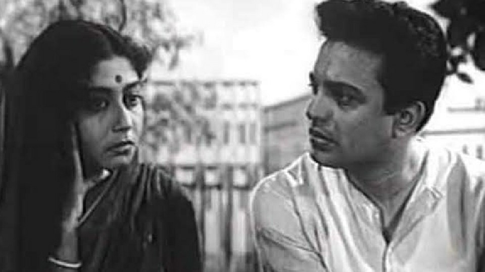 কী এমন ভয়? কেন সাবিত্রীর বাড়ির বাথরুমে গিয়ে লুকোলেন উত্তম কুমার?