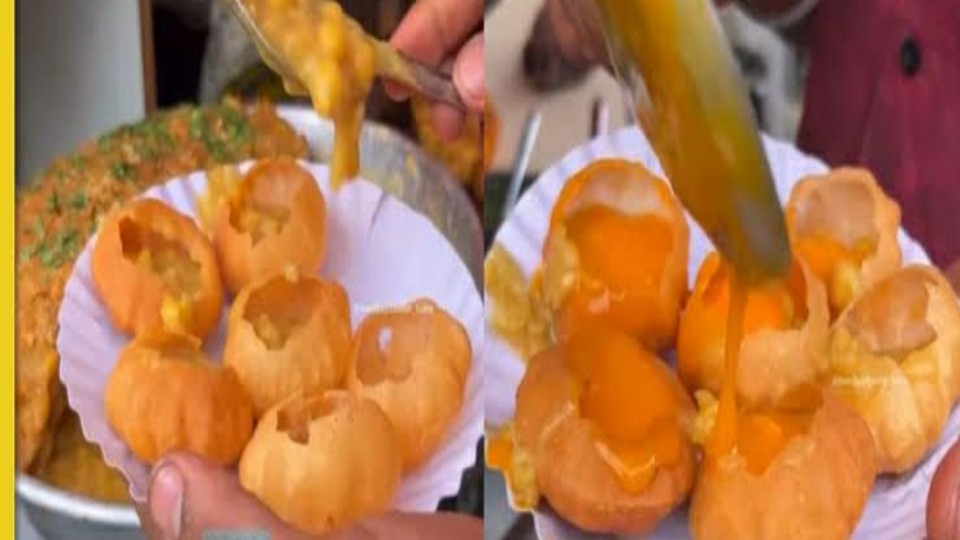 টকজলের বদলে পাকা আমের কাথ! অভিনব আম-ফুচকার বহরে চোখ কপালে উঠবে আপনারও