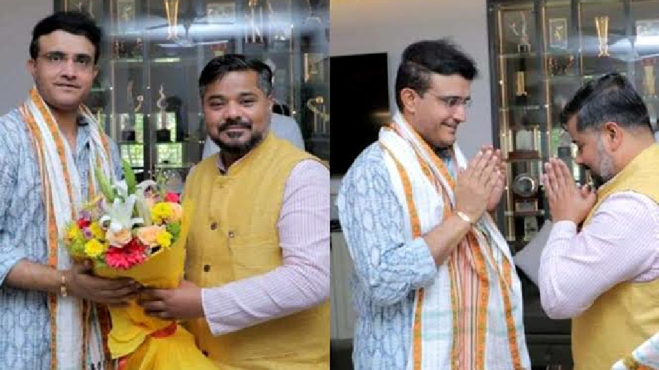 সৌরভের নতুন চালে রাজনীতি কি সত্যিই নেই?