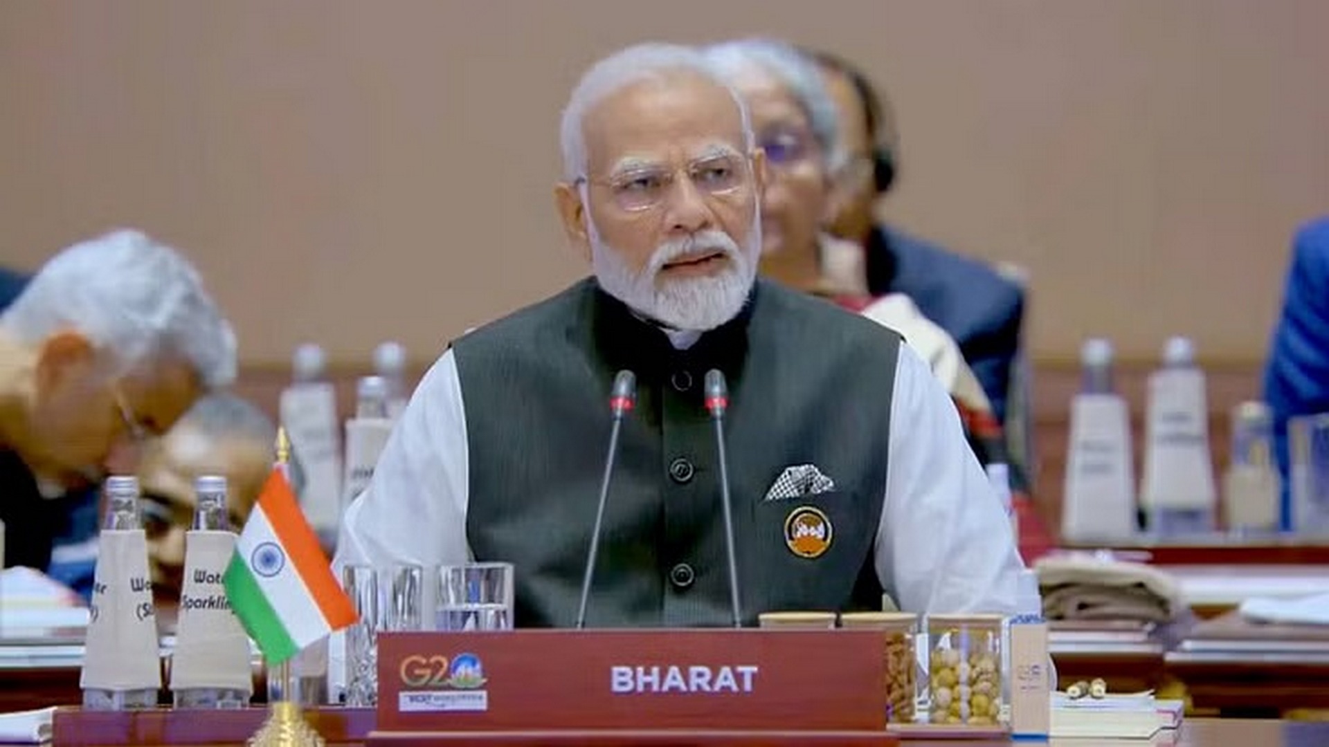 ইন্ডিয়া নয়, ভারতেই জোর মোদির! জি-২০ তে স্পষ্ট হচ্ছে যেসব ইশারা