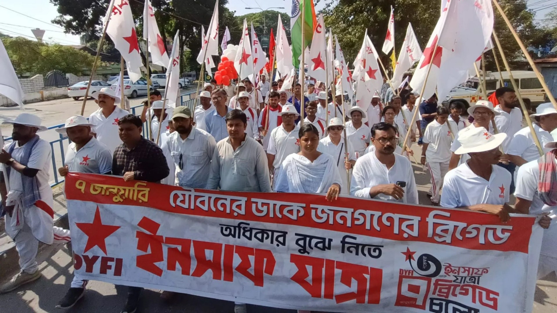 অধিকার আদায়ের লক্ষ্যে মাঠে বামেরা, ছাত্র-যুবদের মন কি পেল ইনসাফ যাত্রা?