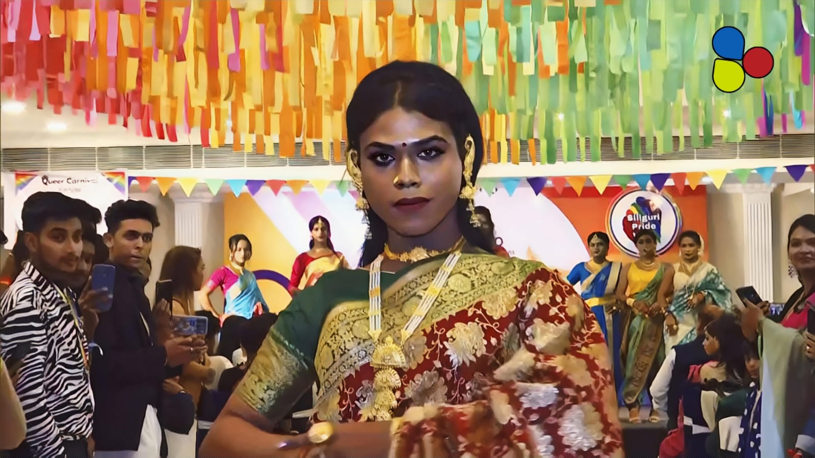 শিলিগুড়িতে এলজিবিটিকিউ ফ্যাশন শো: রঙিন বার্তা রূপান্তরকামীদের
