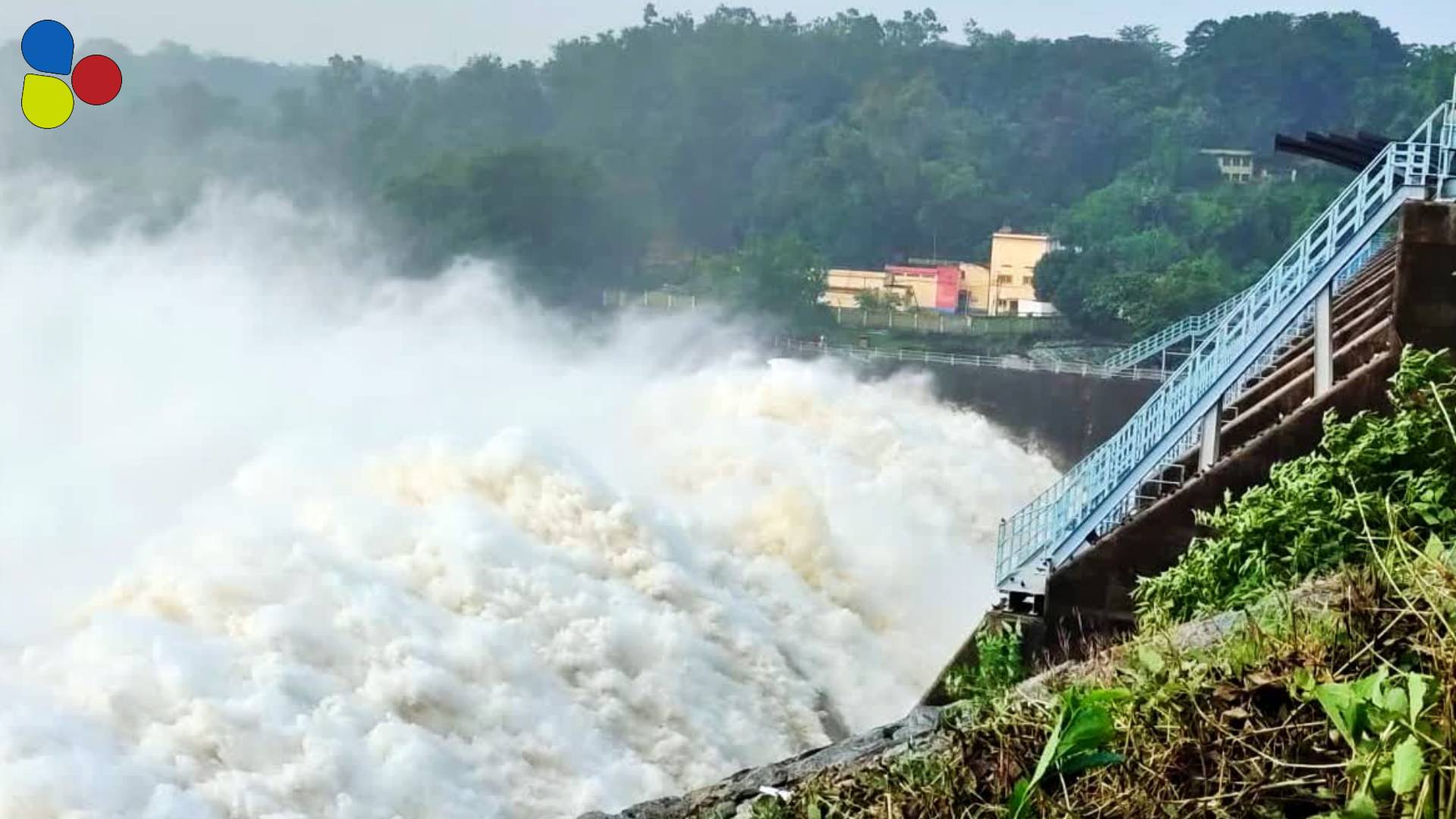 লাগাতার বৃষ্টিতে ব্যাপক জল ছাড়ছে ডিভিসি, পুজোর আগেই ভাসবে দক্ষিণবঙ্গ?