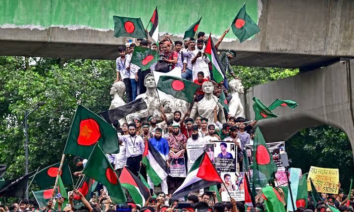 'মার্চ টু ঢাকা' কর্মসূচি! গত বছর ৫ অগাস্ট কী হয়েছিল বাংলাদেশে?